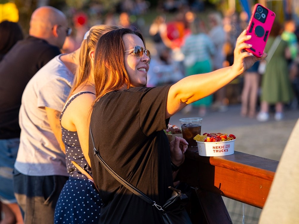 Paradajz from Paradise