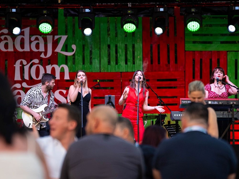 Paradajz from Paradise