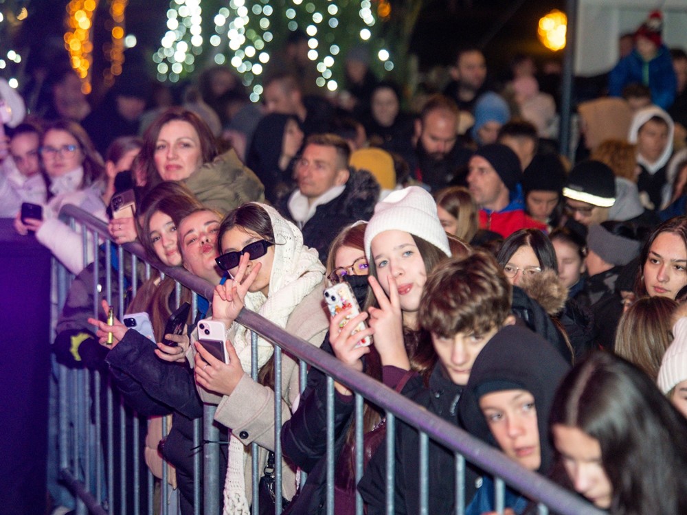 Nezaboravno otvorenje Zimskih cajta uz koncert Gršeta!