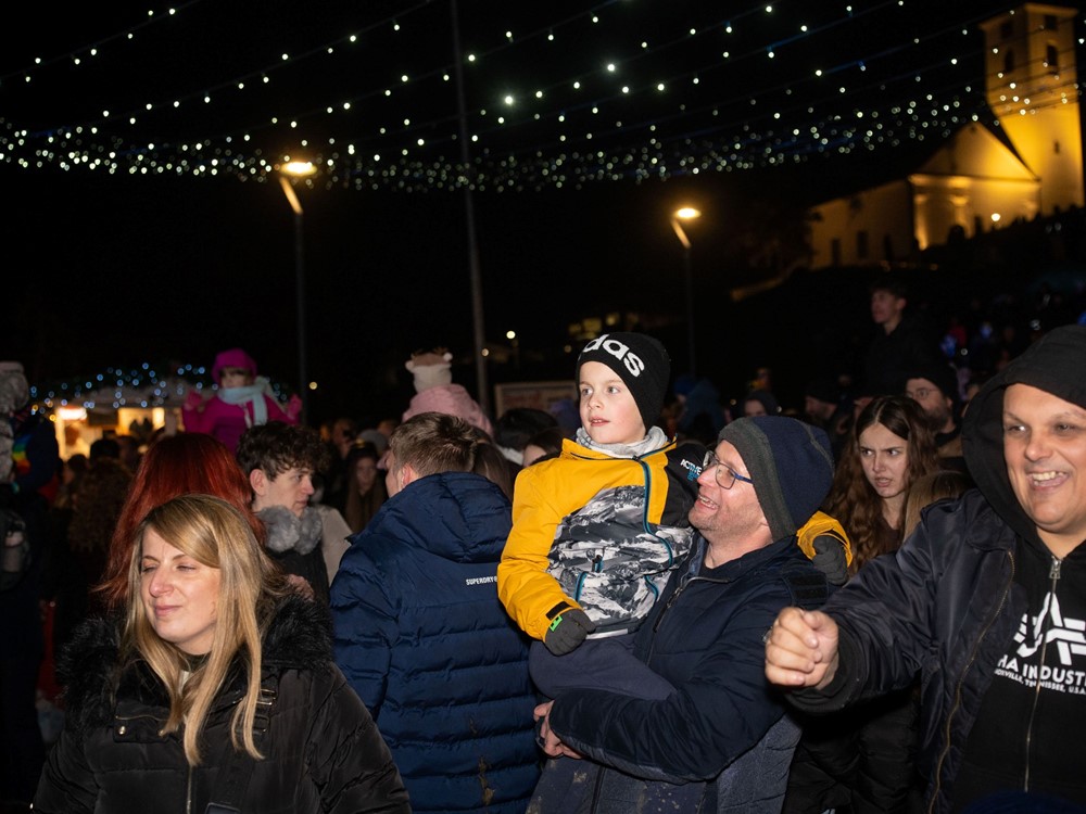 Nezaboravno otvorenje Zimskih cajta uz koncert Gršeta!
