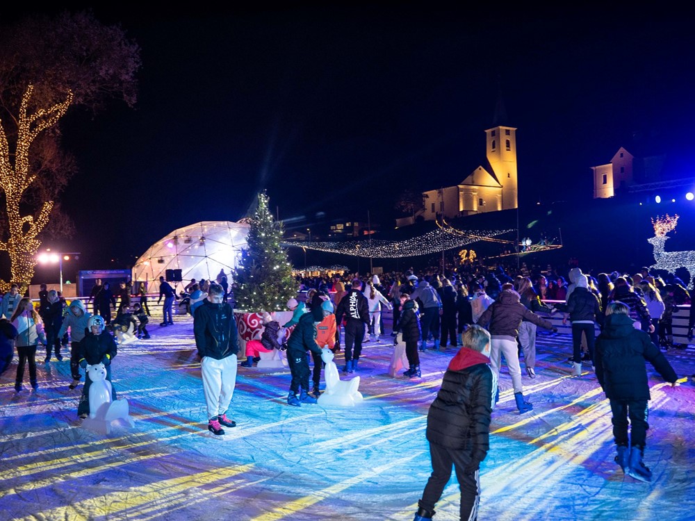 Nezaboravno otvorenje Zimskih cajta uz koncert Gršeta!