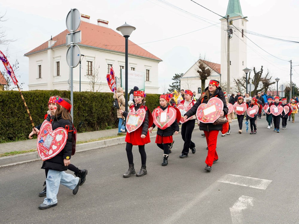 Svetonedeljski fašnik pretvorio grad u pozornicu mašte i veselja