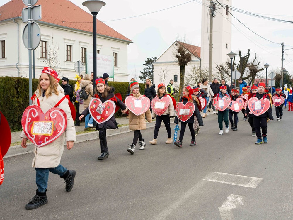 Svetonedeljski fašnik pretvorio grad u pozornicu mašte i veselja