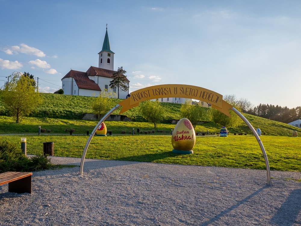Uskrsna čarolija u parku - slavimo 10 godina izložbe Radost Uskrsa u Svetoj Nedelji