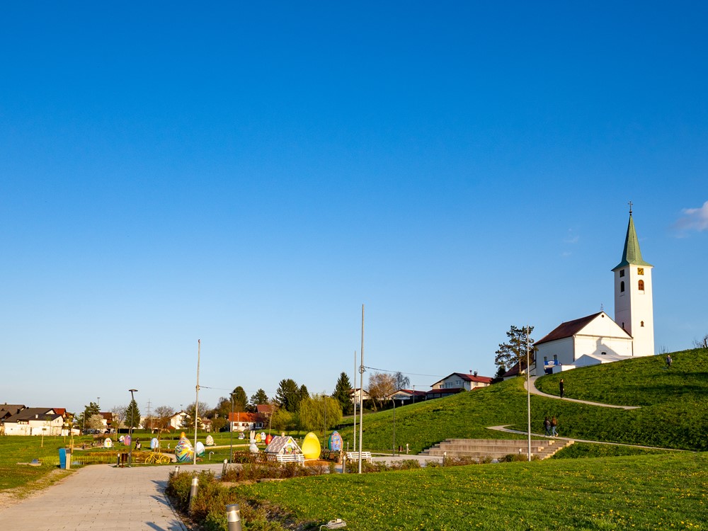 Uskrsna čarolija u parku - slavimo 10 godina izložbe Radost Uskrsa u Svetoj Nedelji