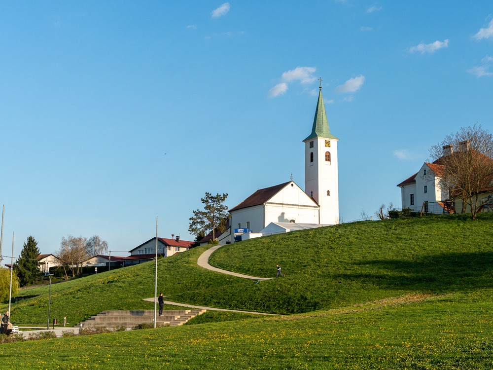 Uskrsna čarolija u parku - slavimo 10 godina izložbe Radost Uskrsa u Svetoj Nedelji