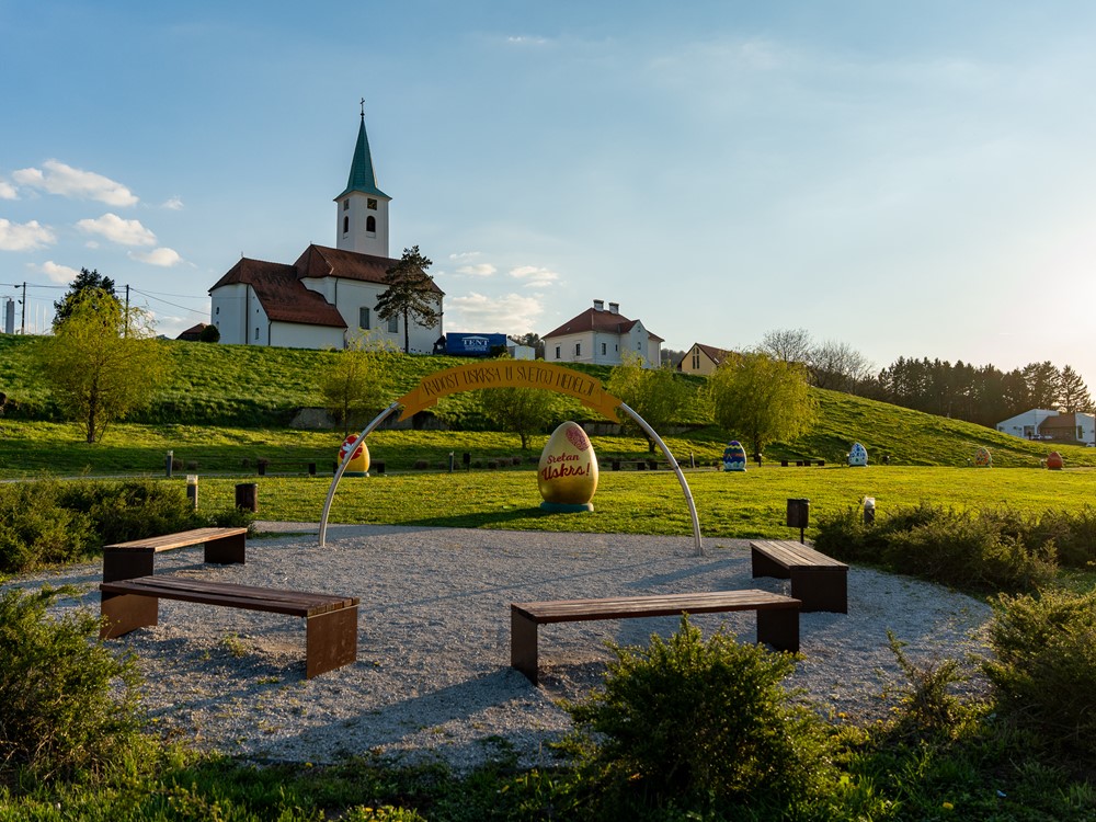 Uskrsna čarolija u parku - slavimo 10 godina izložbe Radost Uskrsa u Svetoj Nedelji