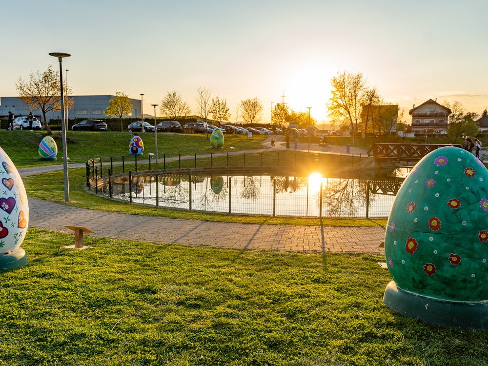 Uskrsna čarolija u parku - slavimo 10 godina izložbe Radost Uskrsa u Svetoj Nedelji